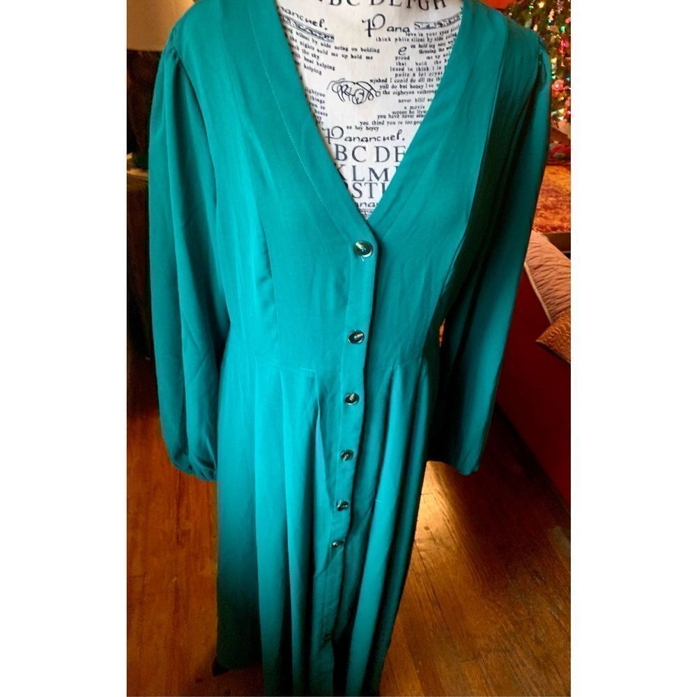 SHEIN Green V Neck Button up MIDI Dress